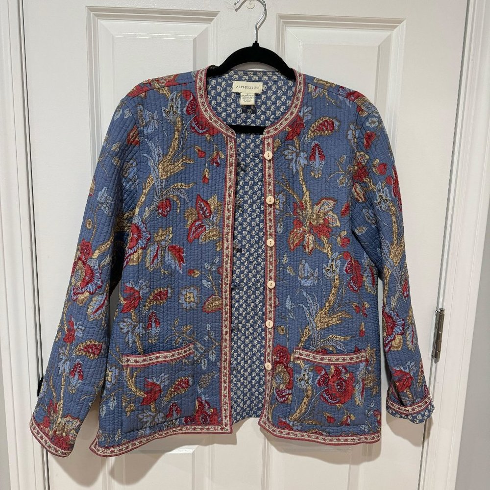 Reversible Blue Floral Quilted Button Jacket with Pockets‎ - Size Large